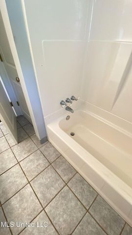 2 Villa Cove Drive, Gulfport, MS 39507