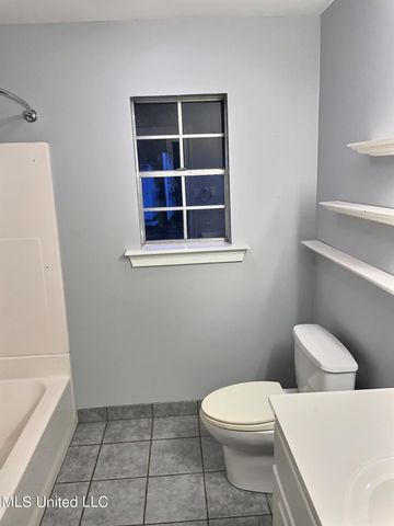 2 Villa Cove Drive, Gulfport, MS 39507