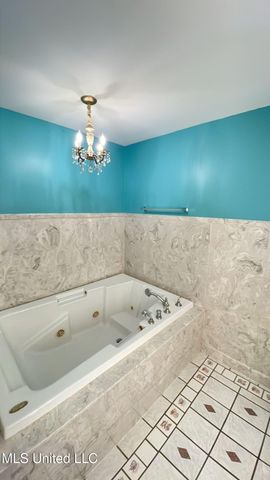 2 Villa Cove Drive, Gulfport, MS 39507