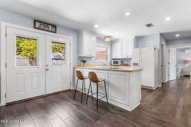 2 Villa Cove Drive, Gulfport, MS 39507