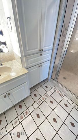 2 Villa Cove Drive, Gulfport, MS 39507