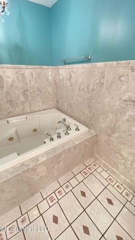 2 Villa Cove Drive, Gulfport, MS 39507