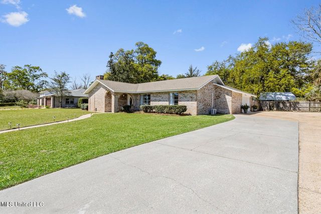 2 Villa Cove Drive, Gulfport, MS 39507