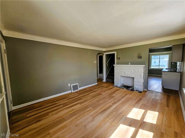 6307 Westlake Avenue, Parma, OH 44129
