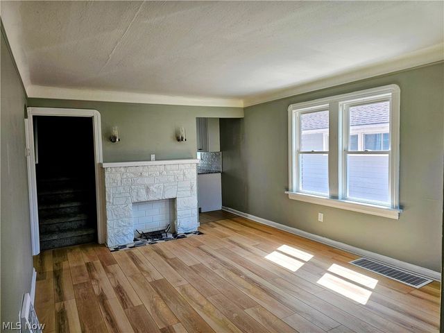 6307 Westlake Avenue, Parma, OH 44129