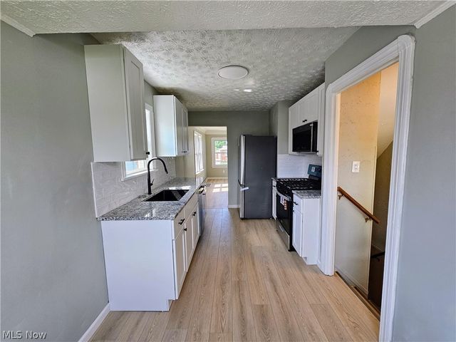 6307 Westlake Avenue, Parma, OH 44129