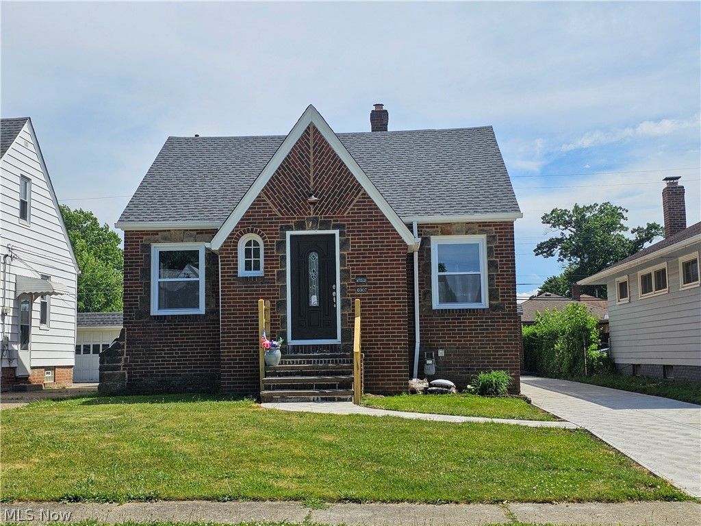 6307 Westlake Avenue, Parma, OH 44129