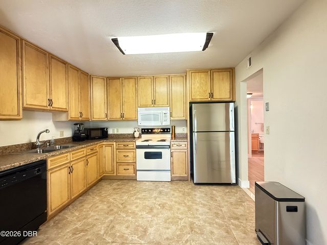 33 Andrea Drive, New Smyrna Beach, FL 32168