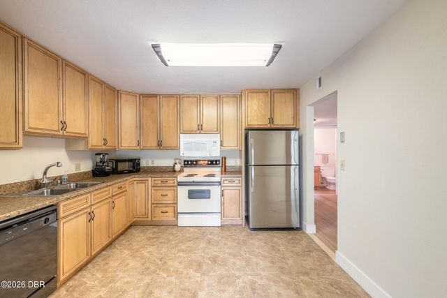 33 Andrea Drive, New Smyrna Beach, FL 32168