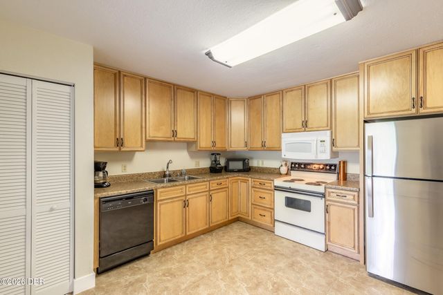 33 Andrea Drive, New Smyrna Beach, FL 32168