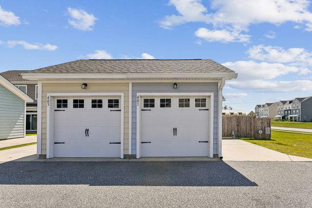 401 Stoneleigh Lane, Moncks Corner, SC 29461