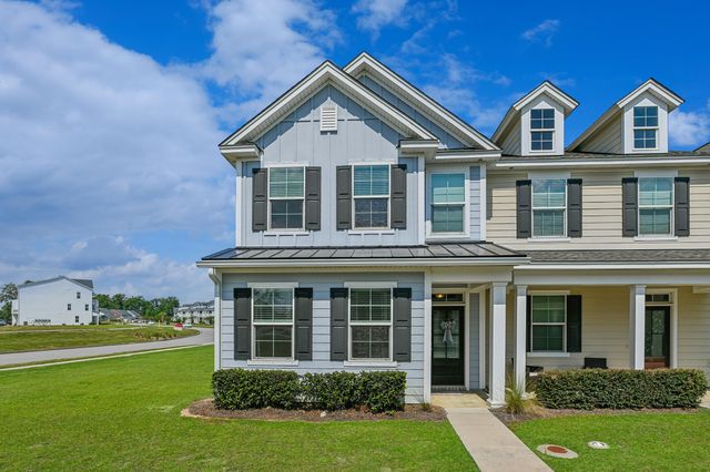 401 Stoneleigh Lane, Moncks Corner, SC 29461