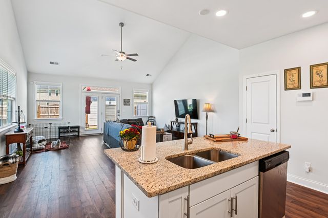401 Stoneleigh Lane, Moncks Corner, SC 29461