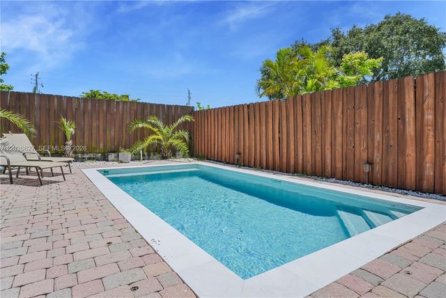3022 SW 17th Street 3022, Miami, FL 33145