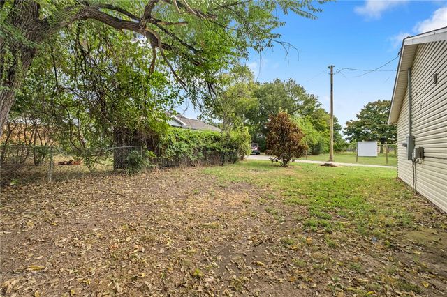222 E 13th Street, Fayetteville, AR 72701