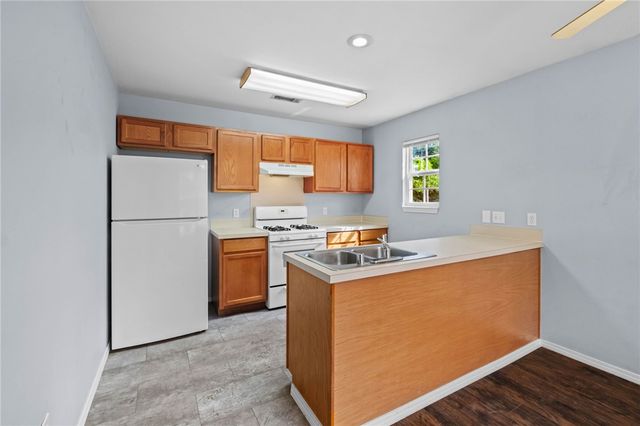 222 E 13th Street, Fayetteville, AR 72701