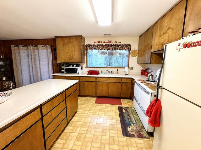 6017 Sly Park Rd, Placerville, CA 95667