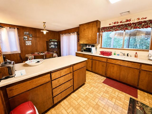 6017 Sly Park Rd, Placerville, CA 95667