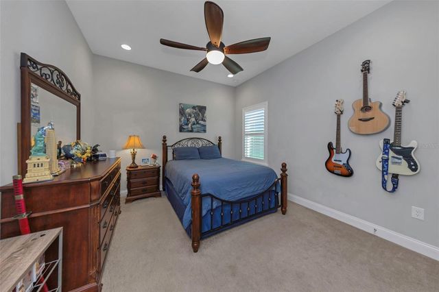 4042 WOODLAND RETREAT BOULEVARD, New Port Richey, FL 34655