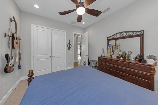 4042 WOODLAND RETREAT BOULEVARD, New Port Richey, FL 34655