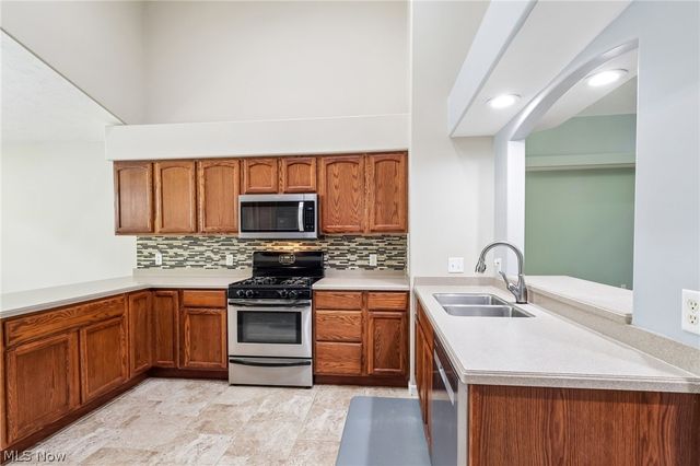 4377 Stonegate Drive, Ashtabula, OH 44004