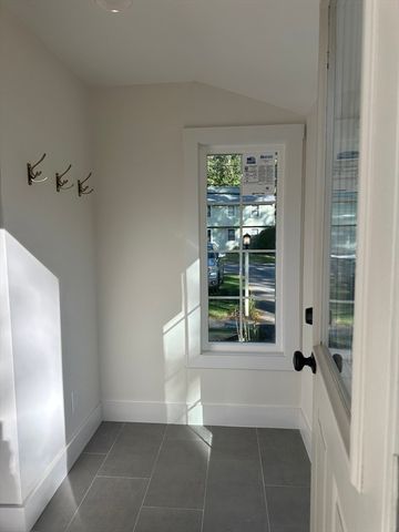 11 Great Lake Dr, Sudbury, MA 01776