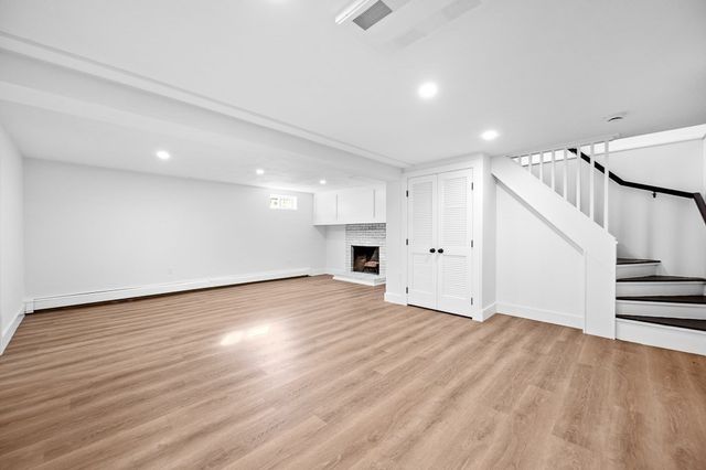 11 Great Lake Dr, Sudbury, MA 01776