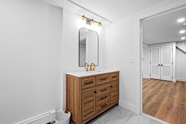 11 Great Lake Dr, Sudbury, MA 01776