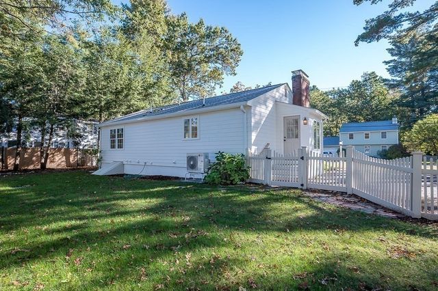 11 Great Lake Dr, Sudbury, MA 01776