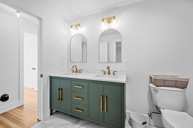 11 Great Lake Dr, Sudbury, MA 01776