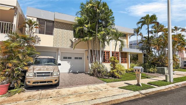 1 ESTANCIAS DE SAN FERNANDO, Carolina, PR 00985