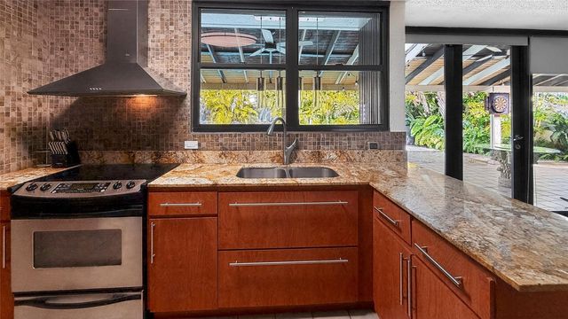 1 ESTANCIAS DE SAN FERNANDO, Carolina, PR 00985