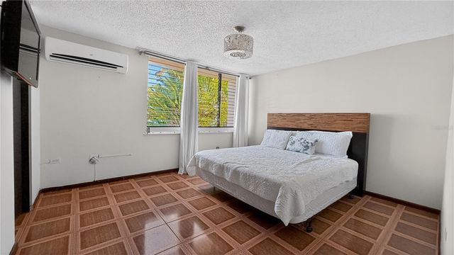 1 ESTANCIAS DE SAN FERNANDO, Carolina, PR 00985