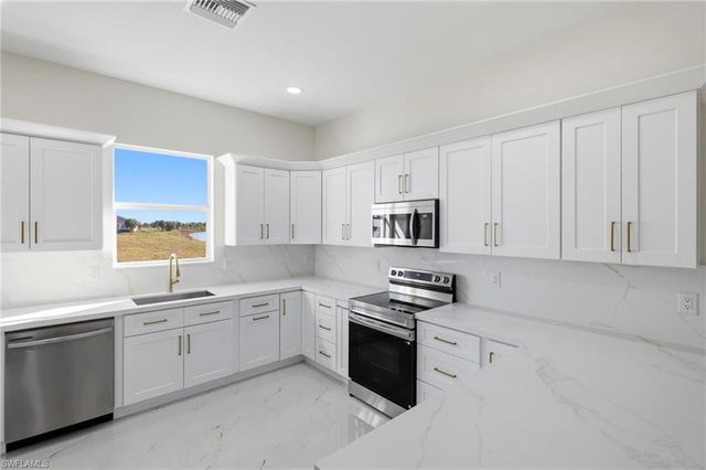 23 Wren DR, Placida, FL 33946