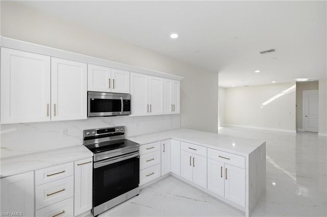23 Wren DR, Placida, FL 33946