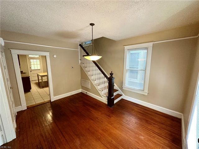 321 50th ST, Newport News, VA 23607