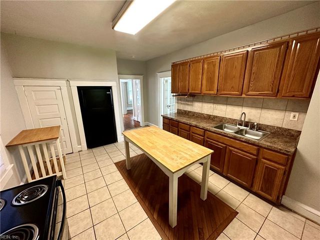 321 50th ST, Newport News, VA 23607