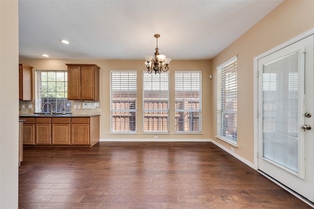 2467 Harbour Drive, Grand Prairie, TX 75054