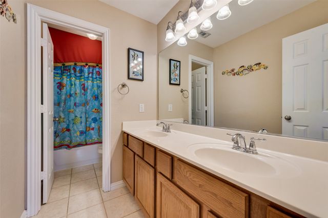 2467 Harbour Drive, Grand Prairie, TX 75054