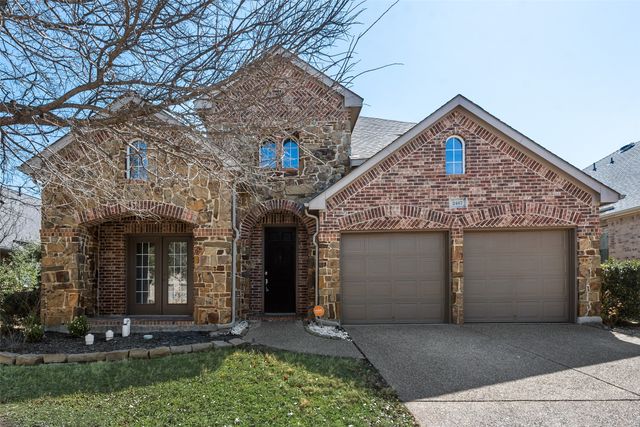2467 Harbour Drive, Grand Prairie, TX 75054