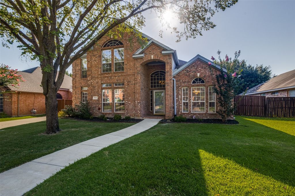 1908 Tophill Drive, Flower Mound, TX 75022