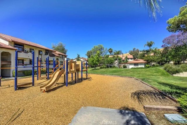 27979 Sarabande Lane 247, Canyon Country, CA 91387