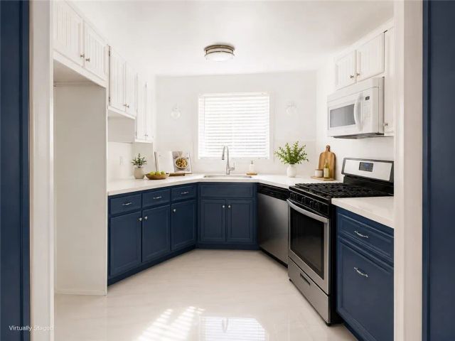 27979 Sarabande Lane 247, Canyon Country, CA 91387