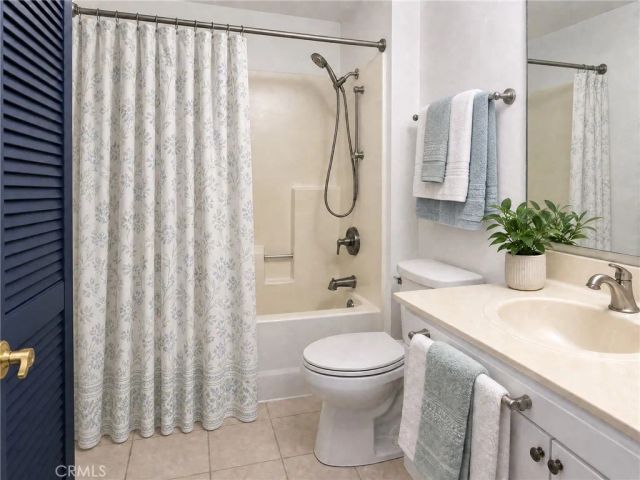 27979 Sarabande Lane 247, Canyon Country, CA 91387