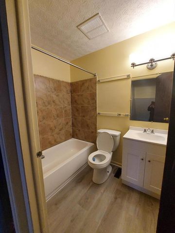 2450 Winding Hills Court, Columbus, OH 43224