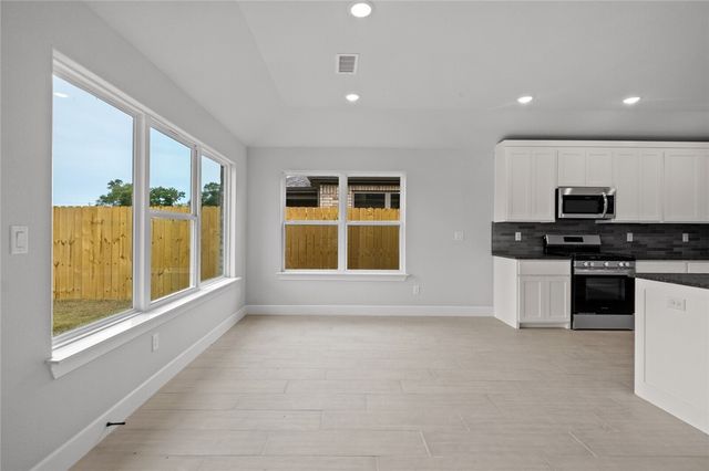 6401 NW Harley Street, Bentonville, AR 72713