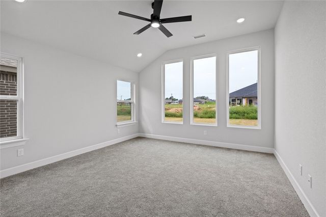 6401 NW Harley Street, Bentonville, AR 72713