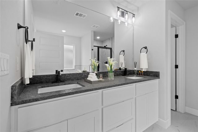 6401 NW Harley Street, Bentonville, AR 72713