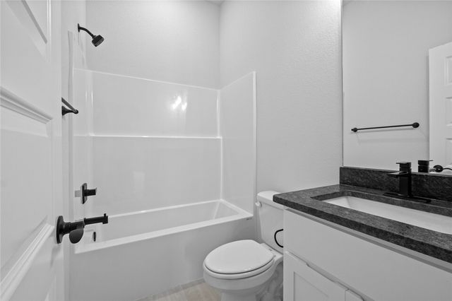 6401 NW Harley Street, Bentonville, AR 72713