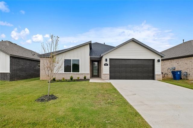 6401 NW Harley Street, Bentonville, AR 72713